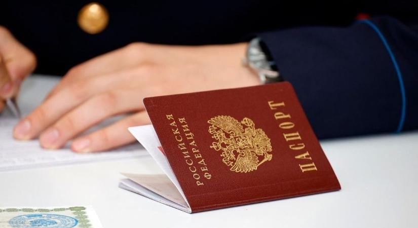 Újra az oroszok vízummentessége miatt áll a bál Brüsszelben