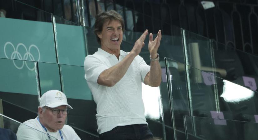Tom Cruise egy siklóernyős ugrással zárja majd a párizsi olimpiát