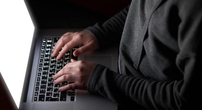 Ki az a két menő hacker, akit Oroszország most kapott egy fogolycsere során?