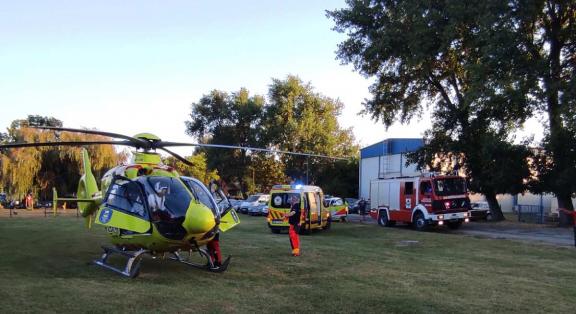 Mentőhelikopter érkezett egy kövekre zuhant férfiért Balatonlellére