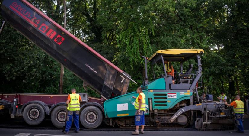 Még dolgoznak a Nagyerdőn: útlezárások is lehetnek