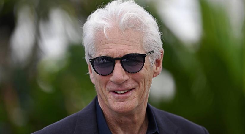 Richard Gere nagy meglepetést okozott Hertfordshire-ben, több híresség is Párizsban szurkol kedvenceinek