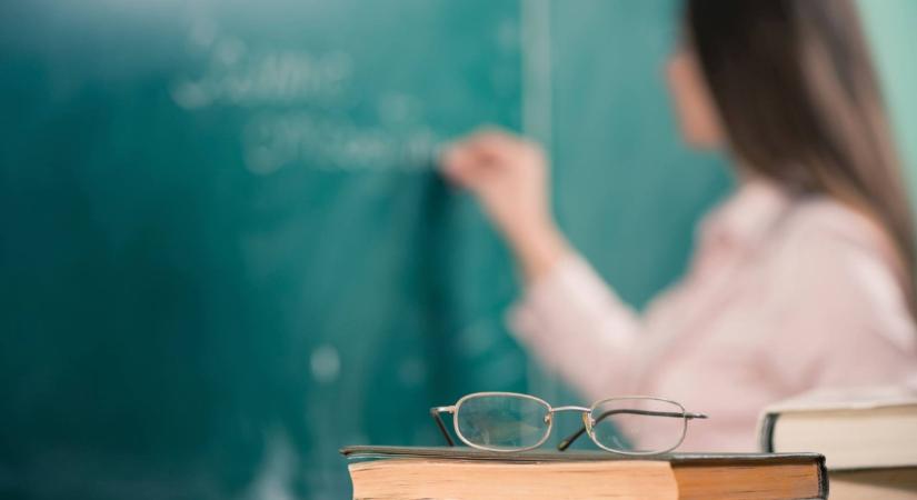 A pedagógusok a közeljövőben ne számítsanak fizetésemelésre – oktatási miniszter