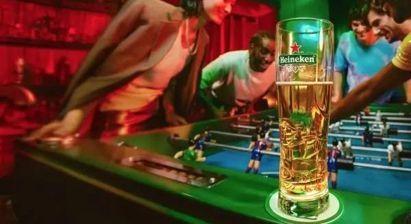 Felejtsd el a sört! – Üzeni a Heineken a sör világnapján?