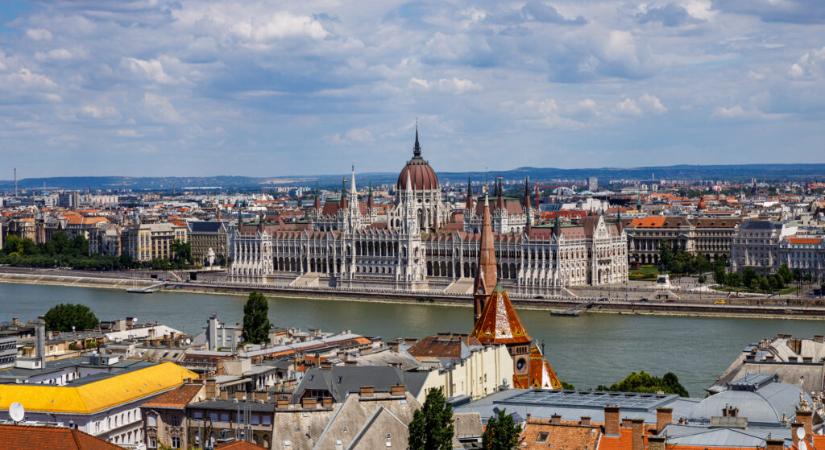 Másfélmillió ügyfélnél jár a Revolut Magyarországon