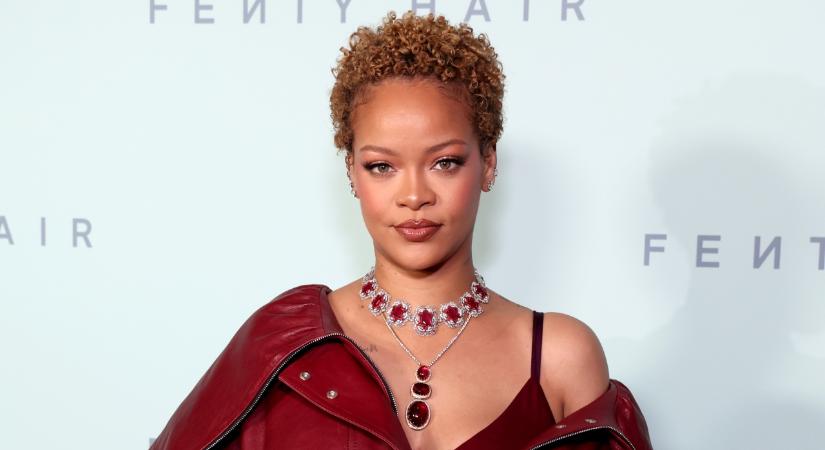 Rihanna egy év után végre megmutatta második gyermekét is a nagyvilágnak