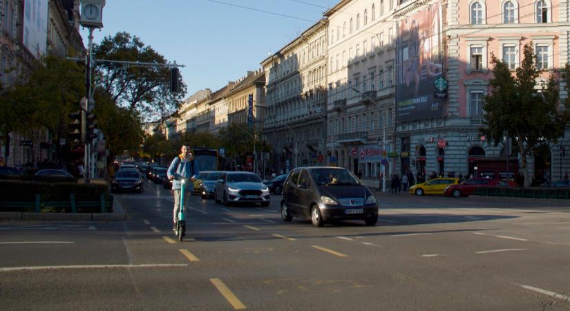 4 helyen hoznak létre különleges parkolókat Budapesten: ilyan autókkal lehet ezeket befoglalni