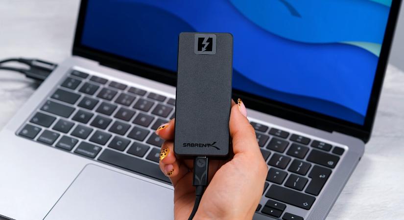 Elképesztően gyors lesz a Sabrent Thunderbolt 5-ös külső SSD-je