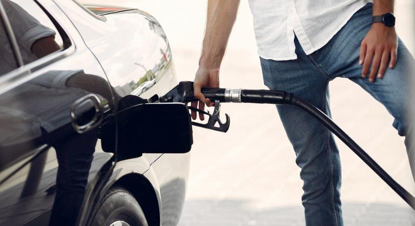 A minisztérium jó hírt közölt az üzemanyagárakról