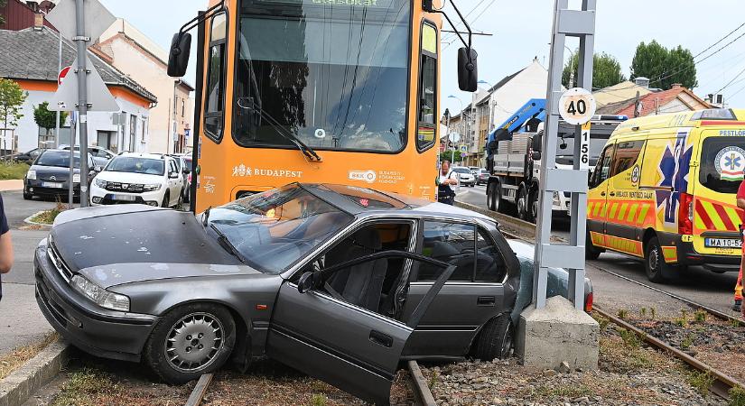 Újra közlekedik a villamos a karambol után