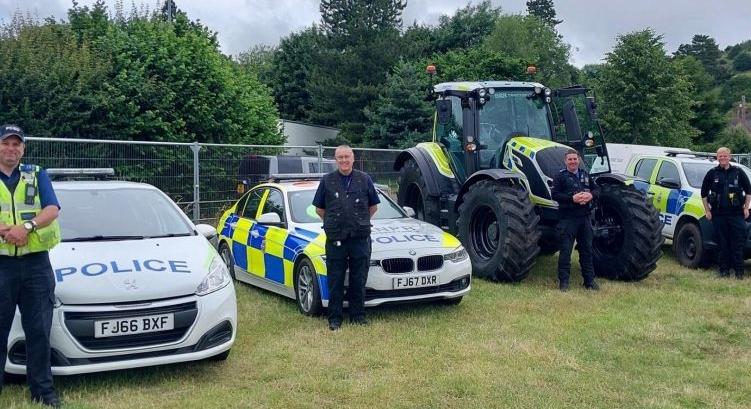 Szokatlan jármű állt szolgálatba a brit rendőrségnél