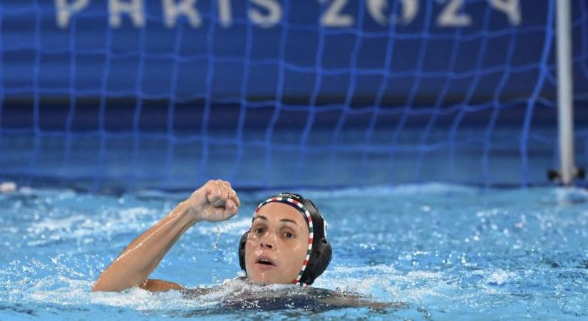 Kína legyőzésével negyeddöntős a női vízilabda-válogatott