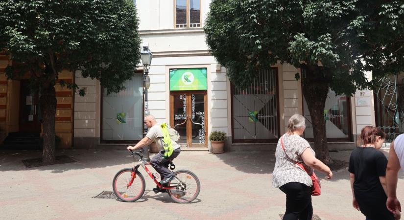 Már a baráti politikus is kifakadt, hogy mit művelnek