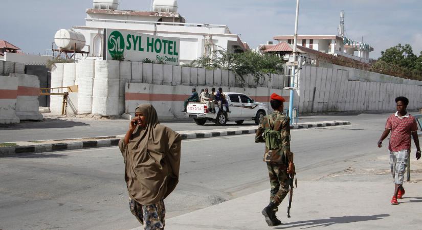 Sok áldozata van egy mogadishui strandon elkövetett terrortámadásnak