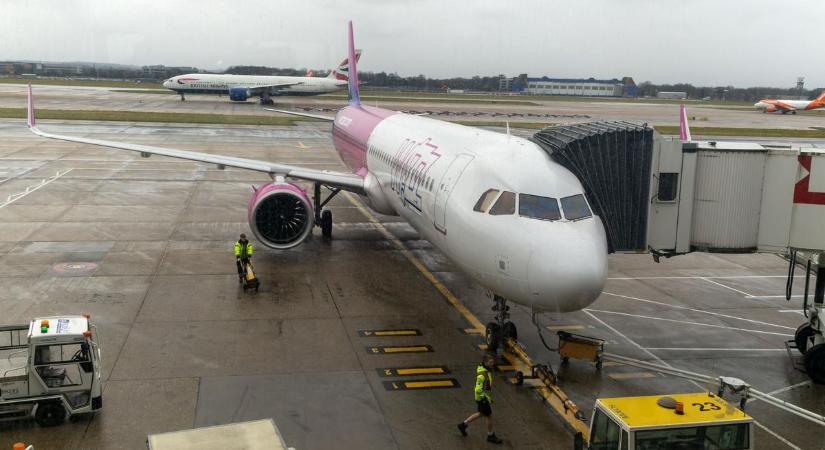 Brutális mértékű, 300 milliós bírságot kapott a Wizz Air