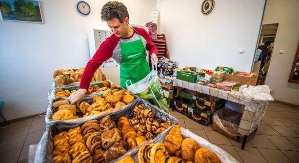 5 millió kiló adomány az Élelmiszerbanknak