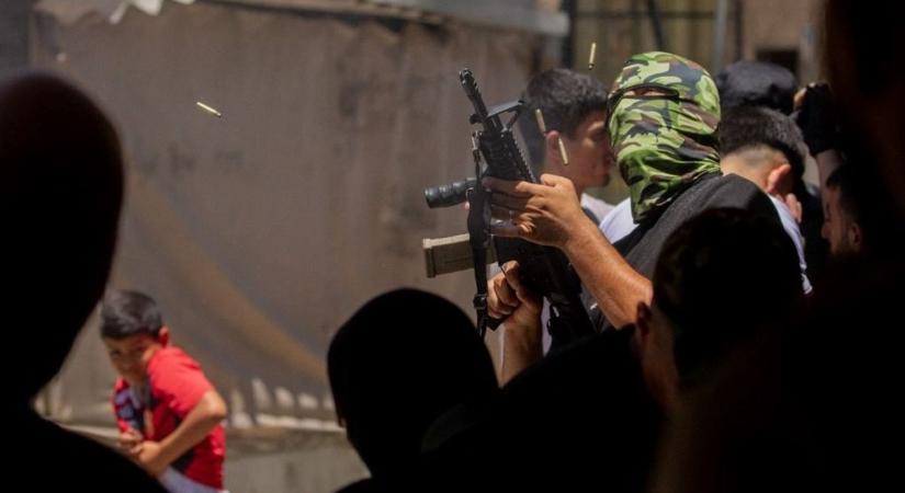 Az izraeli háború 303. napja - Bármikor lángba borulhat a Közel-Kelet, késeléses támadás Holonban