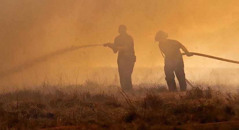 Több járásban is tűzveszélyre figyelmeztet a tűzoltóság (TÉRKÉP)