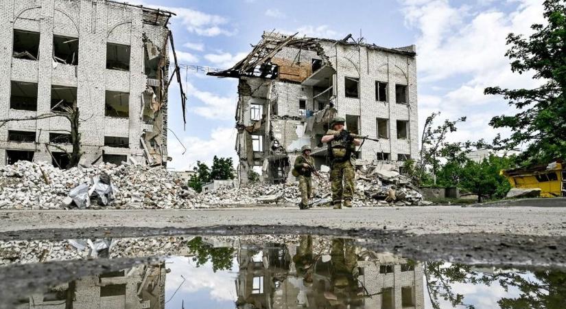 Az orosz-ukrán háború 893. napja - Mérleget vont az elmúlt két és fél évről az ukrán légierő parancsnoka