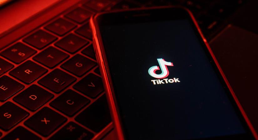 Pert indítottak a TikTok ellen illegális adatgyűjtés miatt