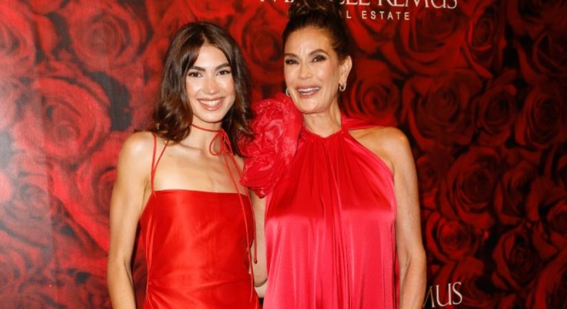 Teri Hatcher 26 éves lánya még az anyjánál is szebb: a ritkán látott Emerson tűzpiros ruhában mutatta meg tökéletes alakját