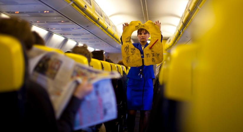 Kitálal a stewardess: „Háromig számoltam, hogy ne sírjam el magam”