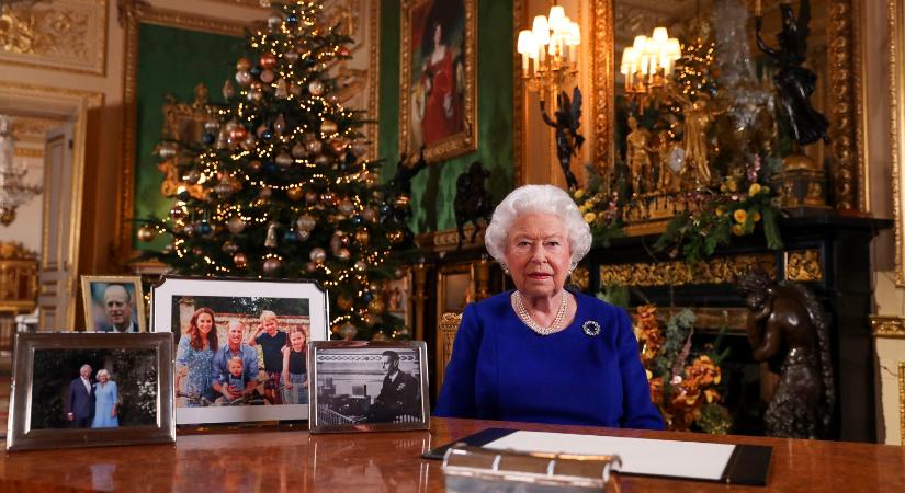 Több mint 30 éves hagyományt szeg meg a brit királyi család 2020 karácsonyán
