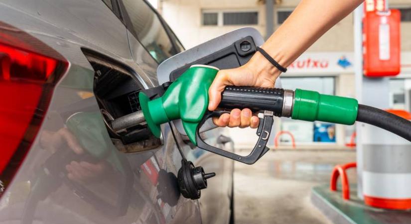 Így alakulnak az árak a benzinkutakon keddtől: ennek sokan fognak örülni