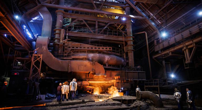 Kínai óriásberuházással pörgetnék fel a magyar acélipart