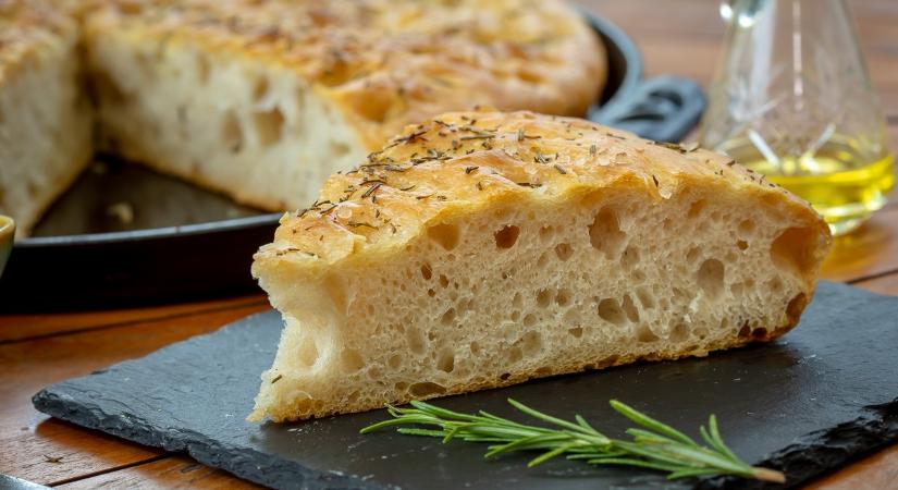 Rozmaringos-kovászos focaccia