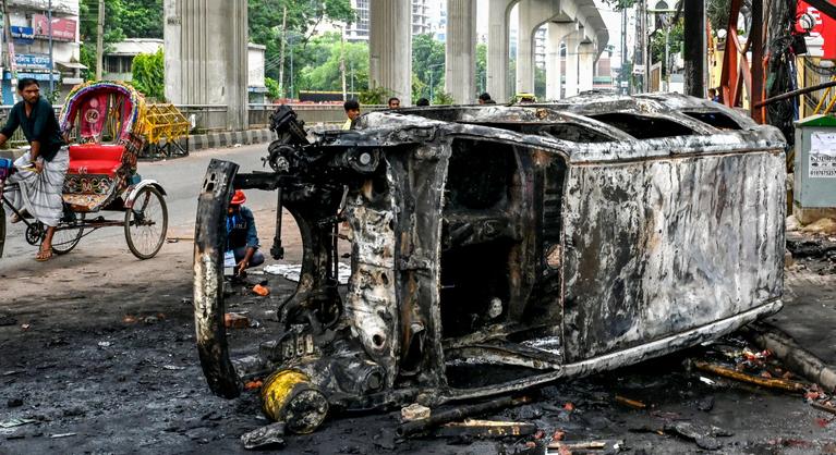 Lemondott a bangladesi kormányfő a halálos áldozatokkal járó diáktüntetések után