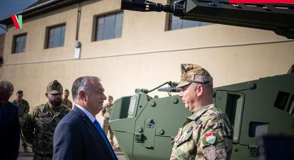 Miközben a magyar kormány békéről beszél, nagy erőkkel folytatja a toborzást