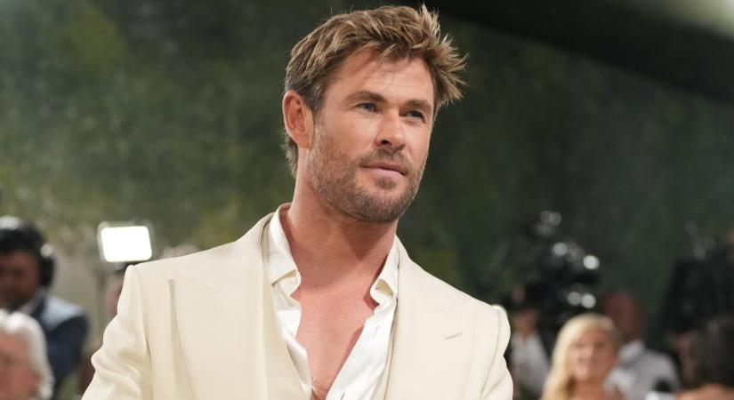 Ahogy Chris Hemsworth levágta a fiai haját, abban nincs köszönet