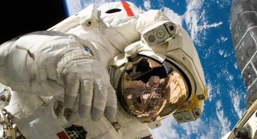 Indul az Ax-4 legénysége, köztük az új magyar űrhajós kiképzése Houstonban