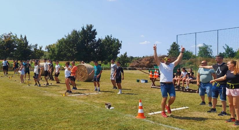 Adászteveli falunap focitornával és Bunyós Pityuval