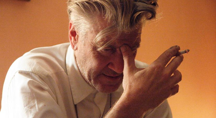 David Lynch nem hagyhatja el a lakását a tüdőbetegsége miatt