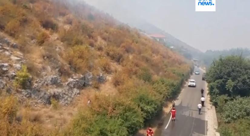 Tűzoltócsapatok küzdenek az erdőtüzekkel Albániában és Horvátországban