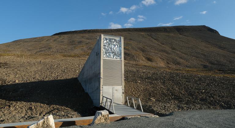 Használjuk-e biológiai világvége bunkernek a Holdat?