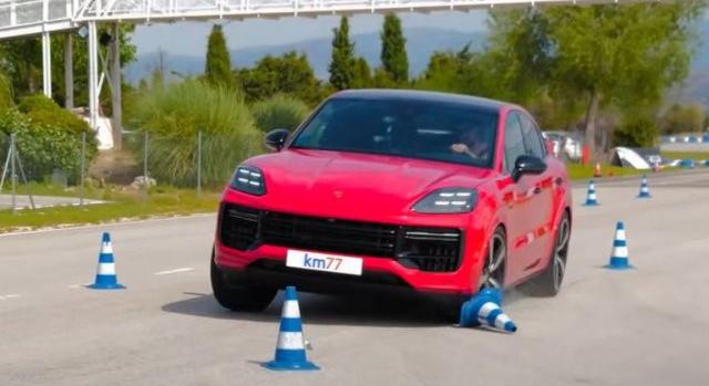 Vajon megérdemli a Porsche emblémát a Cayenne?