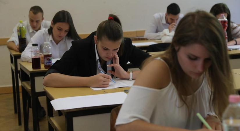 Mi történt? Az elmúlt öt év legrosszabb magyar érettségi eredményét érték el idén a diákok