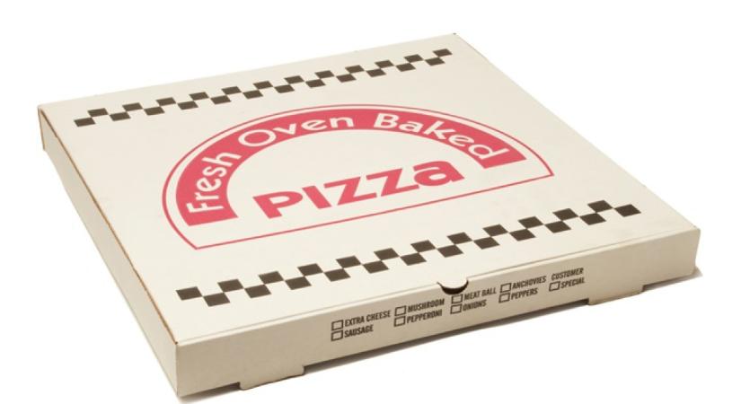 Pizzát vásárolt a férfi: majdnem megállt a szíve a rémülettől, amikor otthon felnyitotta a dobozát