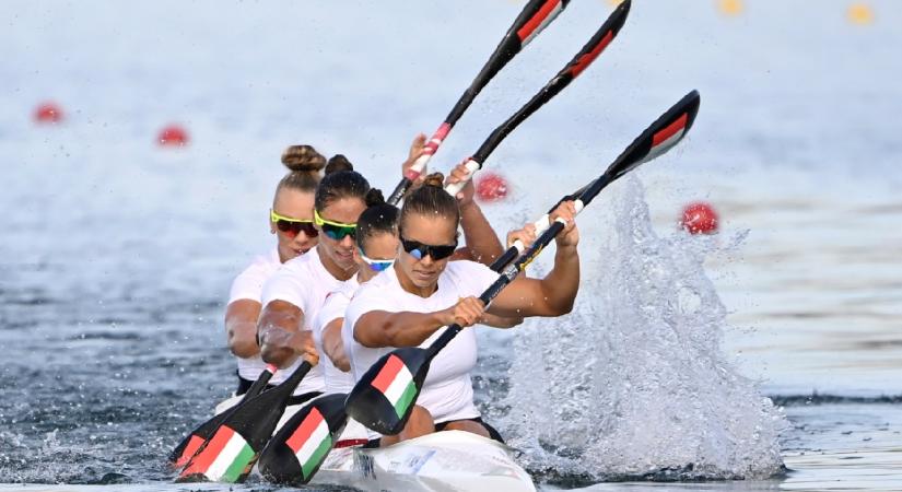 Döntőbe jutott a női kajak négyes a párizsi olimpián