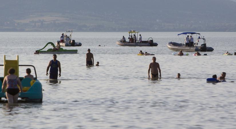 Barátnője megmentése közben fulladt bele a Balatonba egy fiatal férfi