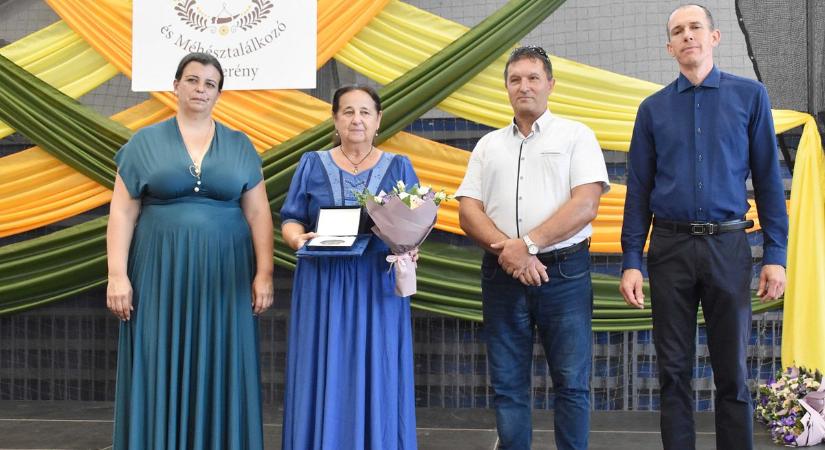 Rangos méhészeti díjjal ismerték el a Jász Múzeum nyugalmazott igazgatóját