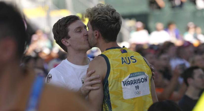 Megcsókolta barátját a meleg sportmászó az olimpián