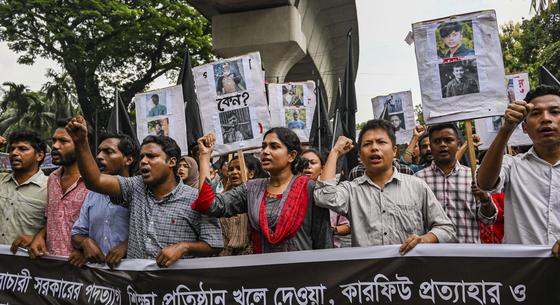 Bangladesben az elnök feloszlatta a parlamentet, mert a kormány ellen tüntetők ezt követelték