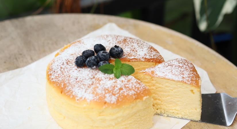 Joghurtos felhő torta: ezért a pihe-puha desszertért van most mindenki oda