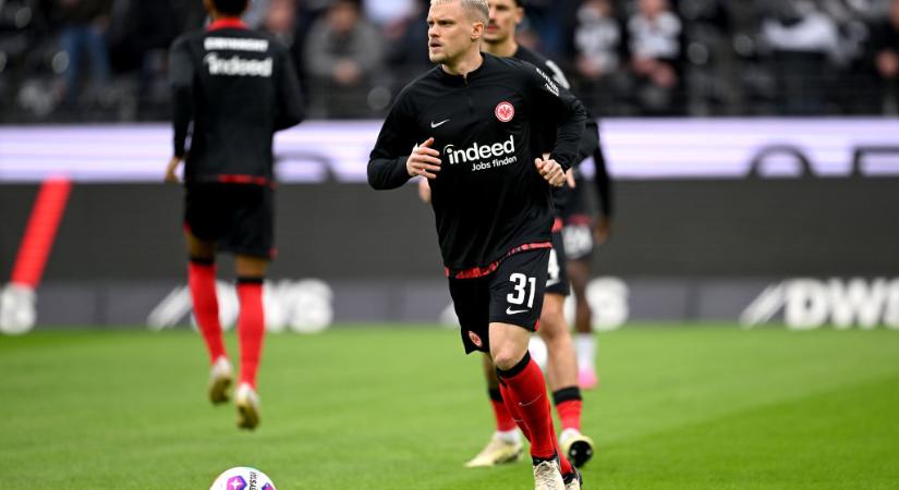 Bundesliga: másfél év után távozott a rutinos balhátvéd az Eintracht Frankfurttól! – Hivatalos