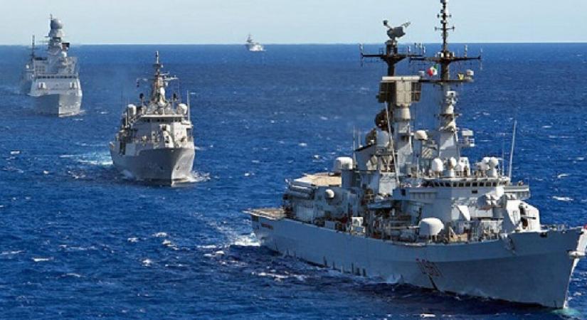 Oroszország be akarja a tiltani a hajózást a Krímhez közeli tenger egy részén