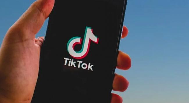 A TikTok visszavonja jutalmazási funkcióját az Európai Unióban